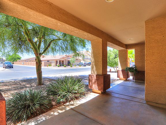 5th image of 36436 W Velazquez Dr