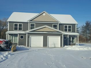 11 Firehouse Rd #B, Clifton Park, NY 12065