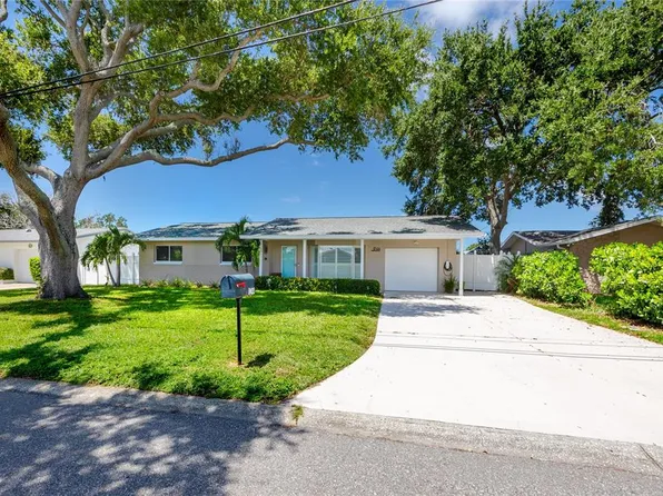 1744 HARBOR CIRCLE E, LARGO, FL 33770