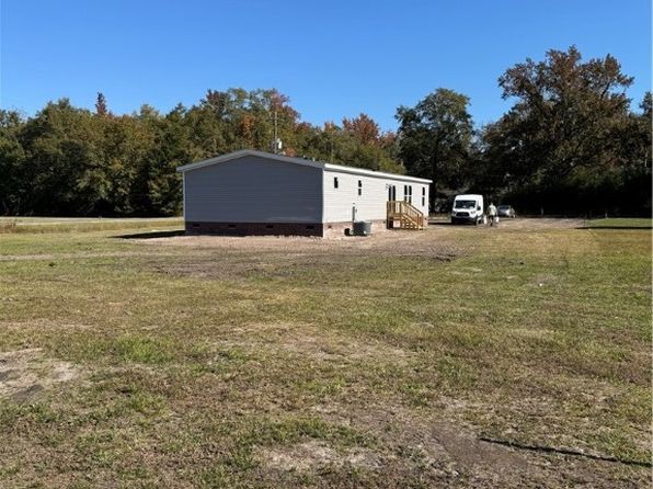 16 Industrial Dr, Bunnlevel, NC 28323
