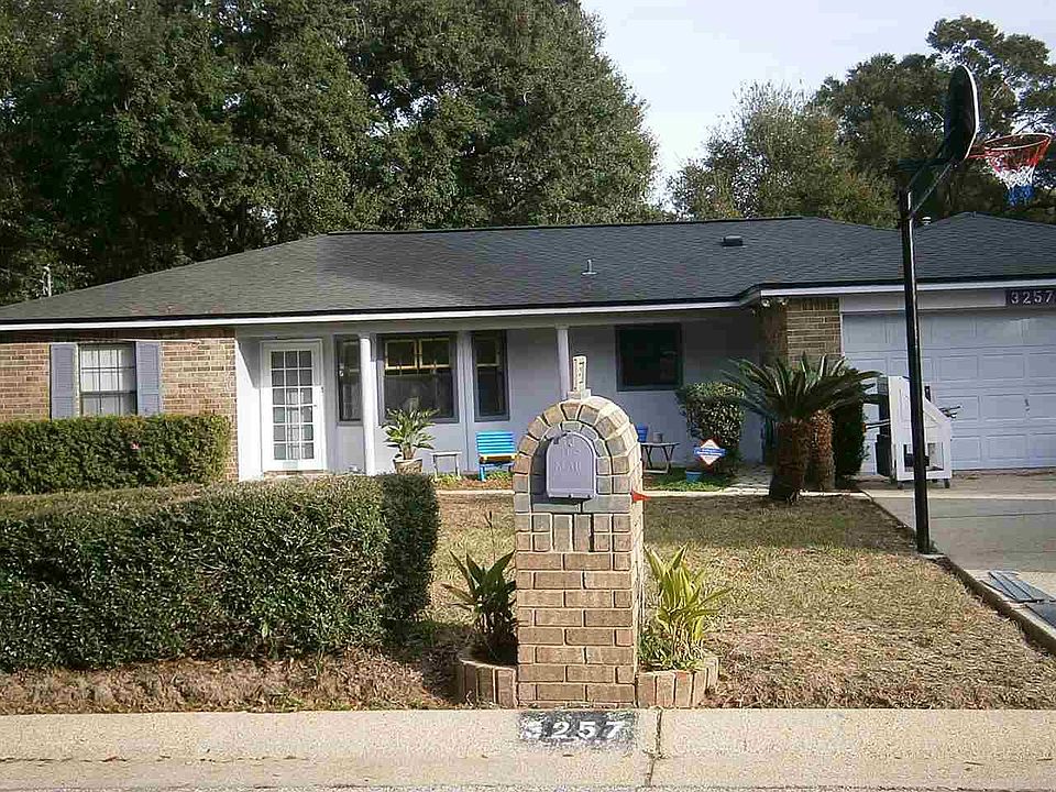 1st image of 3257 Desert St