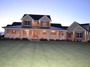 12712 310th St, Murdock, NE 68407