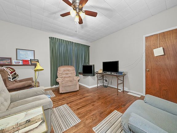 4th image of 13343 S Avenue M