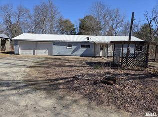 1345 Township Rd, Oquawka, IL 61469