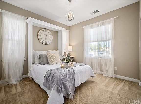 4th image of 39099 Twin Creek Dr