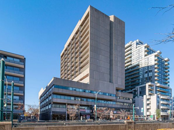 720 Spadina Ave APT 1004, Toronto, ON M5S 2T9