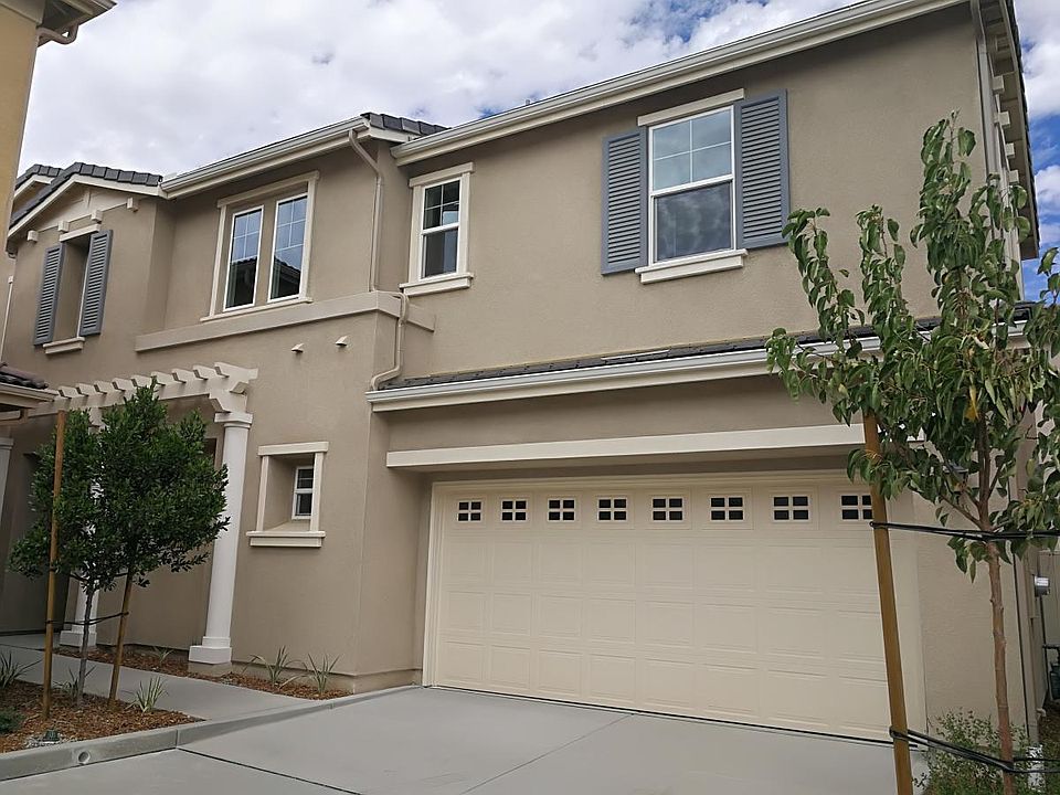 1st image of 40021 Calle Real