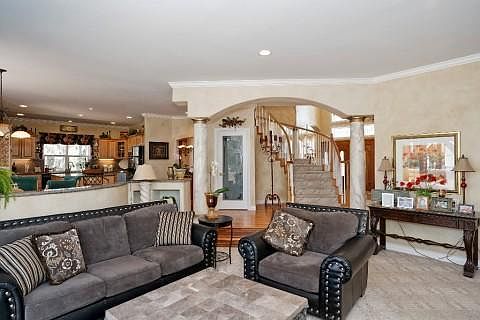 5th image of 1402 Fawnwood Rd