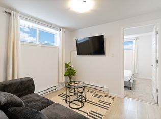 1031 Childers Ct #B, Saskatoon, SK S7L6T8