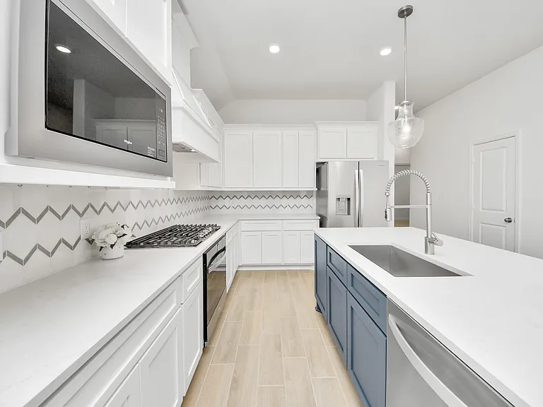 4030 Colony Ln — Photo 21