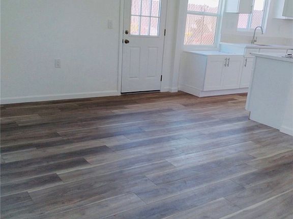 3rd image of 4210 W 162nd St