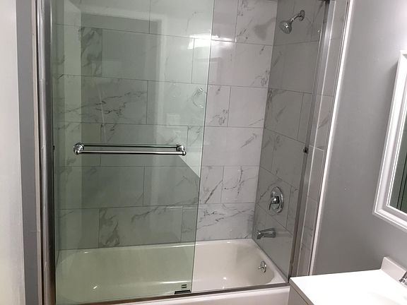 2nd image of 225 Richfield Dr APT 17