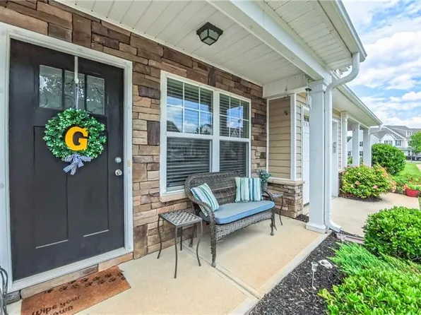 104 Tilleys Grove Dr, Kernersville, NC 27284