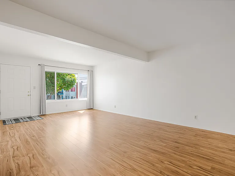 200 Chester Way #4 — Photo 6