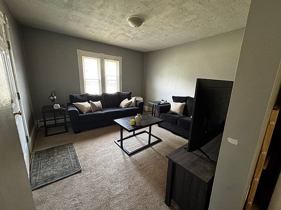 3rd image of 26 Newman St