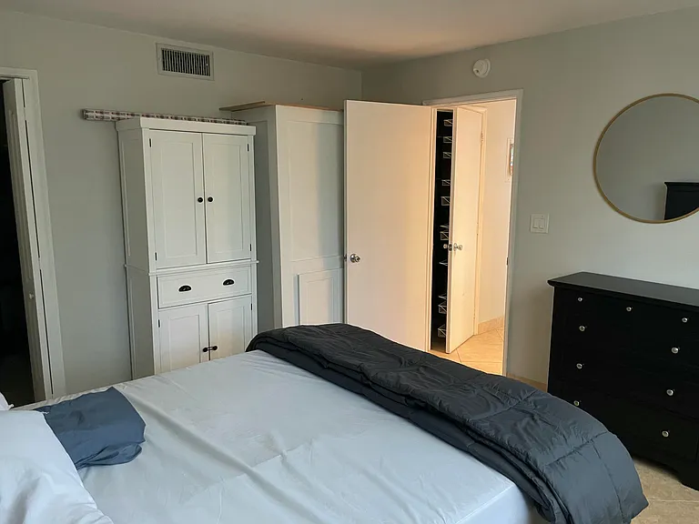 1731 SE 15th St #206 — Photo 6