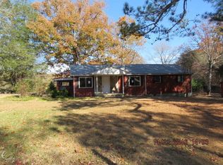 117 Coal Mine Rd, Rising Fawn, GA 30738