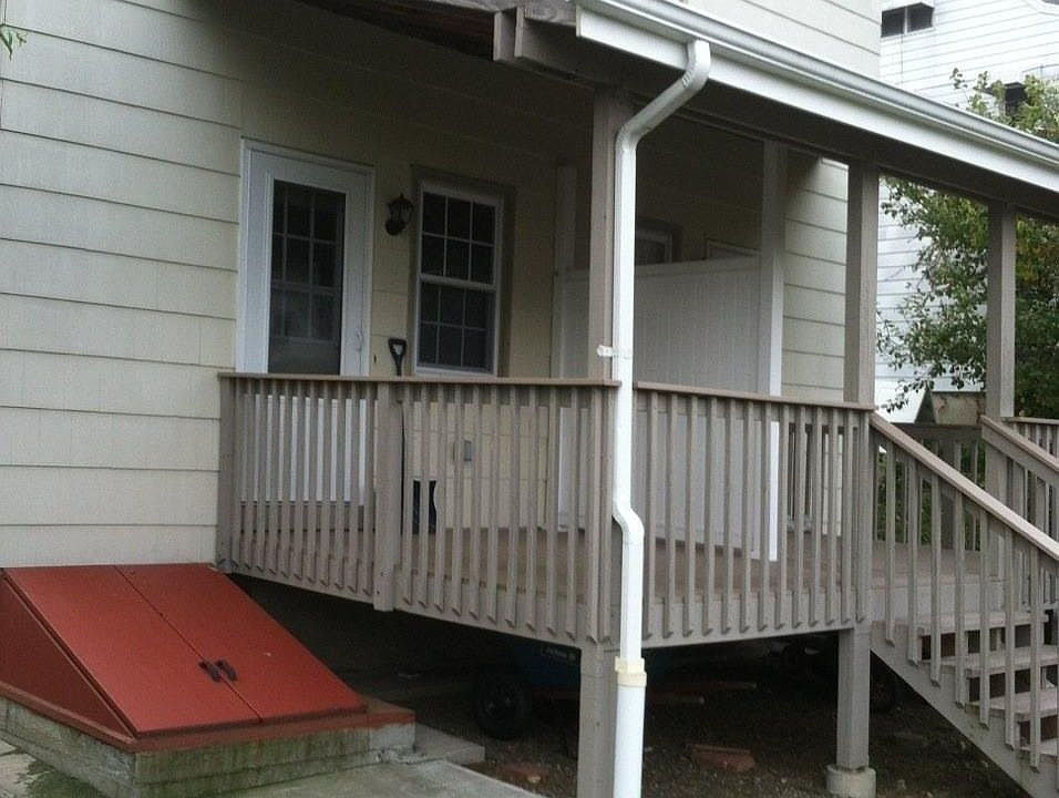 2nd image of 128 Ruth St