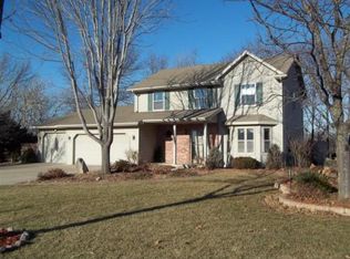 2757 Mayflower Rd, Green Bay, WI 54311