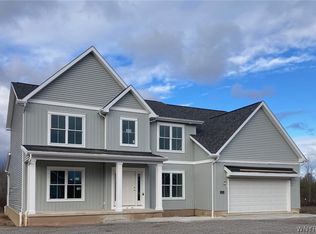 5676 Dorothy Cir, Clarence Center, NY 14032