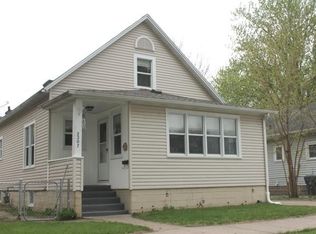 2207 W Ave S, La Crosse, WI 54601