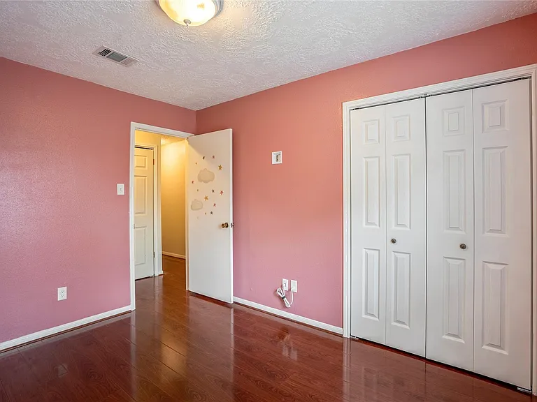 11817 Southlake Dr — Photo 15