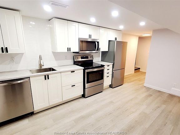 4th image of 1475 Francois Rd Unit B