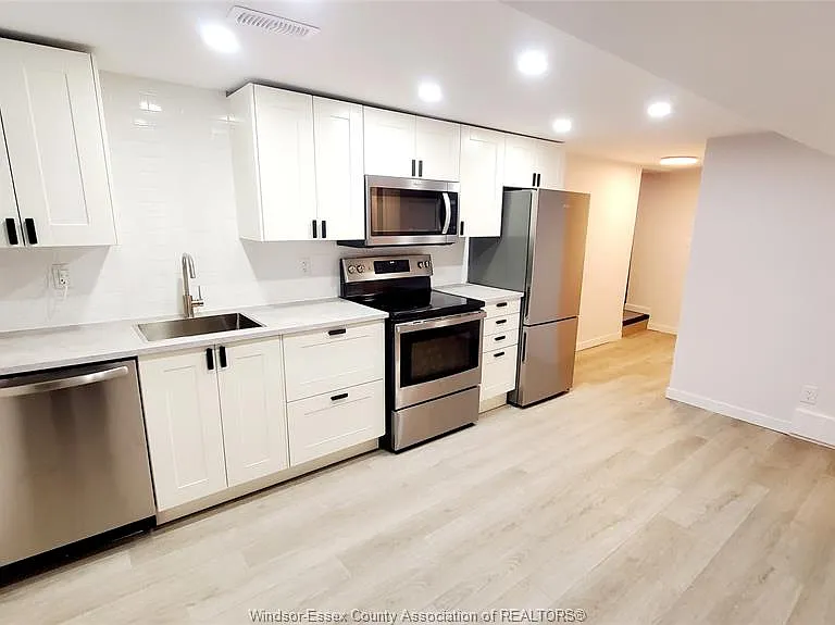 1475 Francois Rd #B — Photo 4