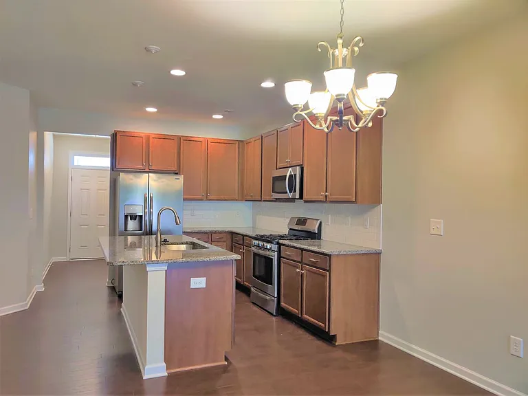 13423 Savannah Point Dr — Photo 4