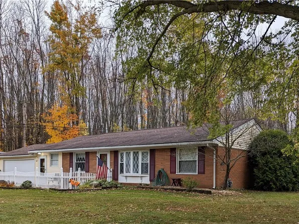 67 Hyder Dr, Madison, OH 44057