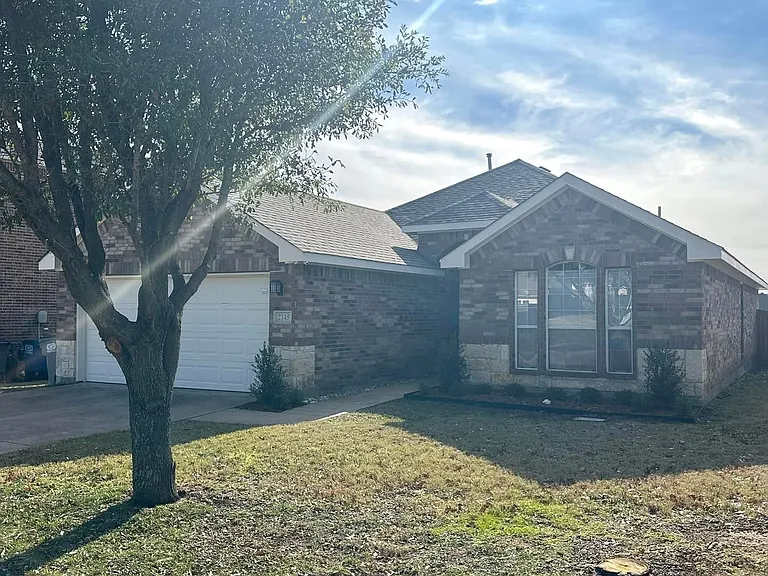 2145 Cedar Park Dr — Photo 1