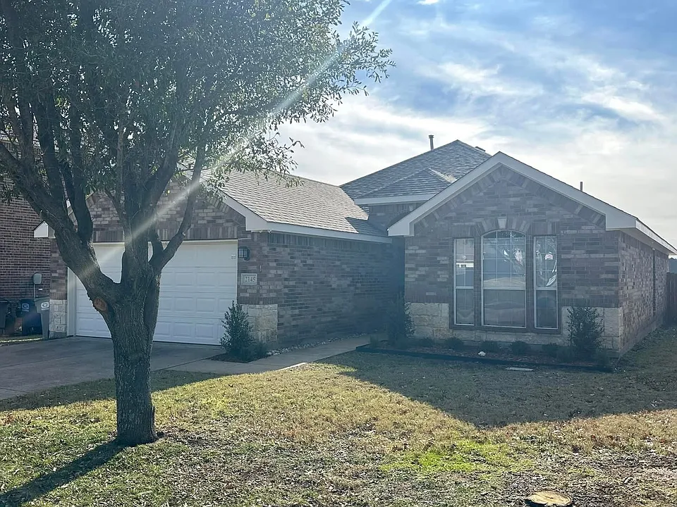 2145 Cedar Park Dr