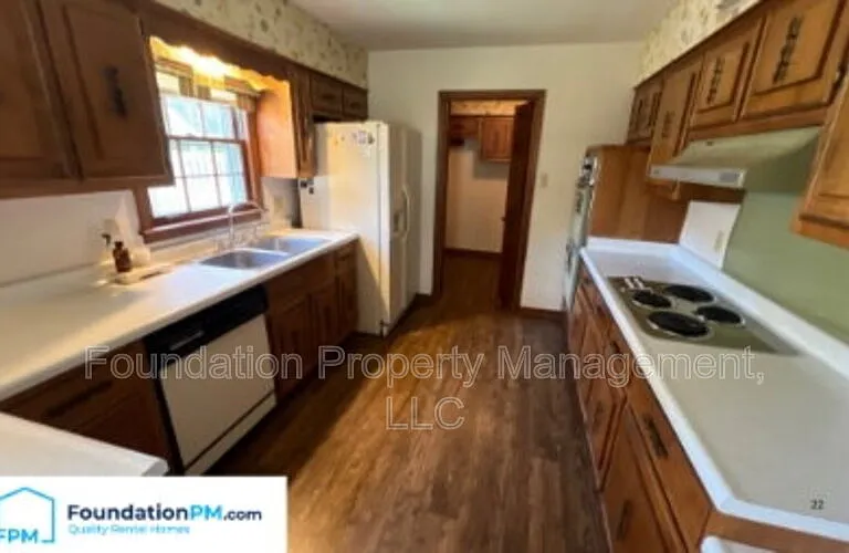2608 Abercorn Cv — Photo 4