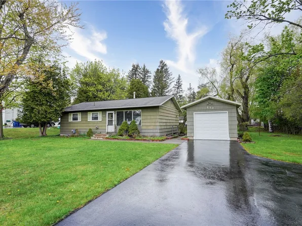 432 Hollybrook Rd, Rochester, NY 14623