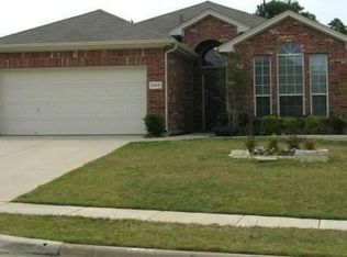 2410 Juneau Ct, Corinth, TX 76210