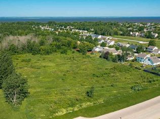 Scottwood Dr, Green Bay, WI 54311