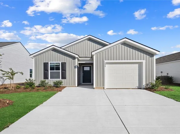 1063 Lakes Blvd, Brunswick, GA 31525