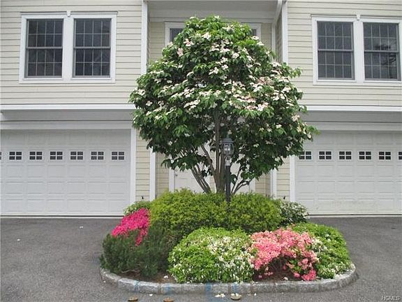 2nd image of 29 Carpenter Ave APT 3B
