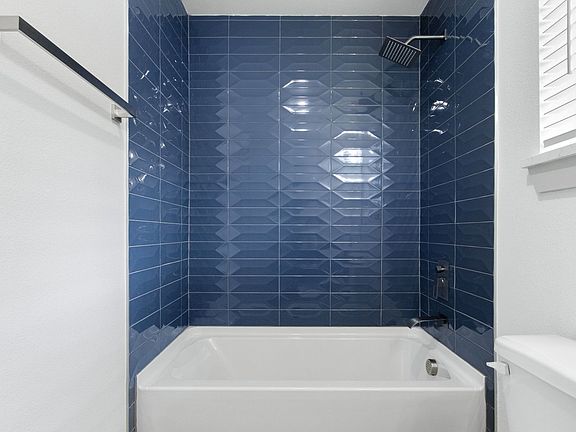 5th image of 3240 S University Dr #302