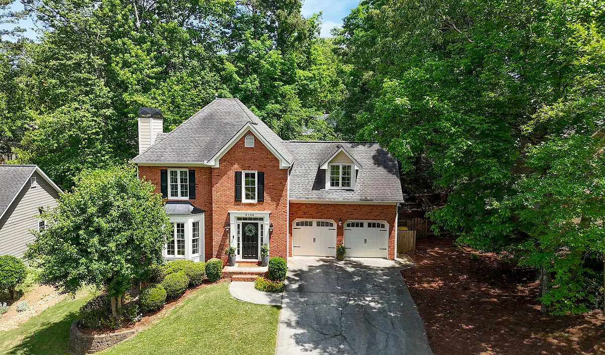 Building Photo - 3108 Sandhurst Dr