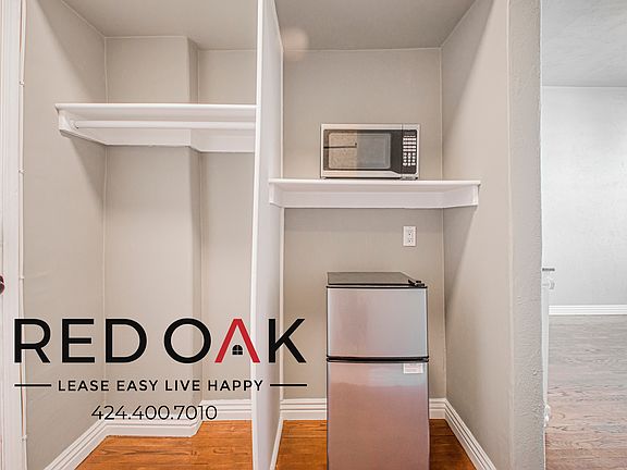 5th image of 2731 Beverly Blvd #416