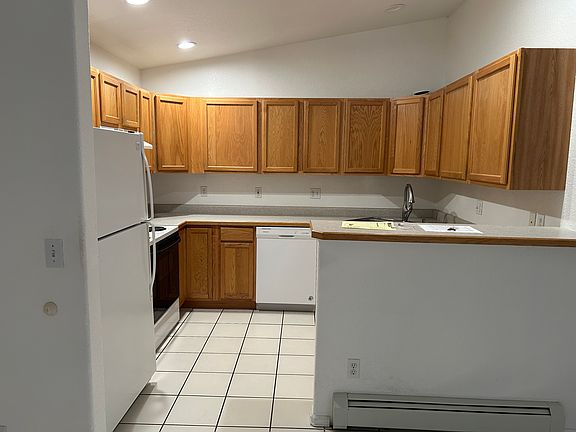 3rd image of 2132 Mead Ln Unit A