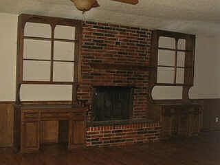 2nd image of 421 Sherry Ln