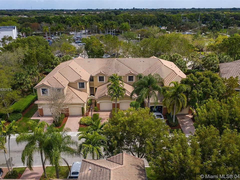 1st image of 4308 Vineyard Cir