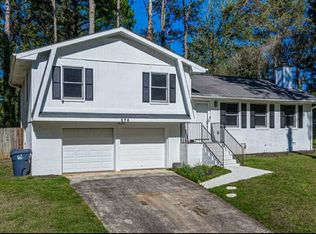 576 Chris Cir, Lawrenceville, GA 30044