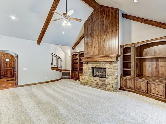 5th image of 21911 Water Oak Cir