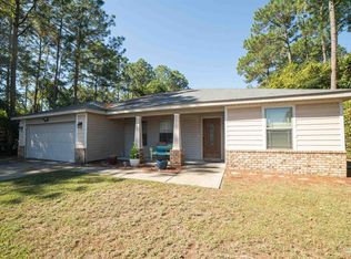 2305 Salamanca St, Navarre, FL 32566