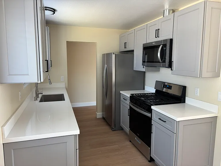 1132 Santa Barbara Way — Photo 8