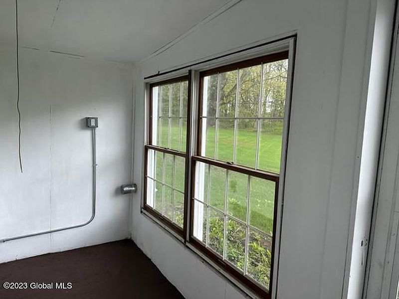 3rd image of 39 Clapper Road