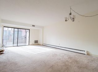 64 Centre St #7B, Brookline, MA 02446